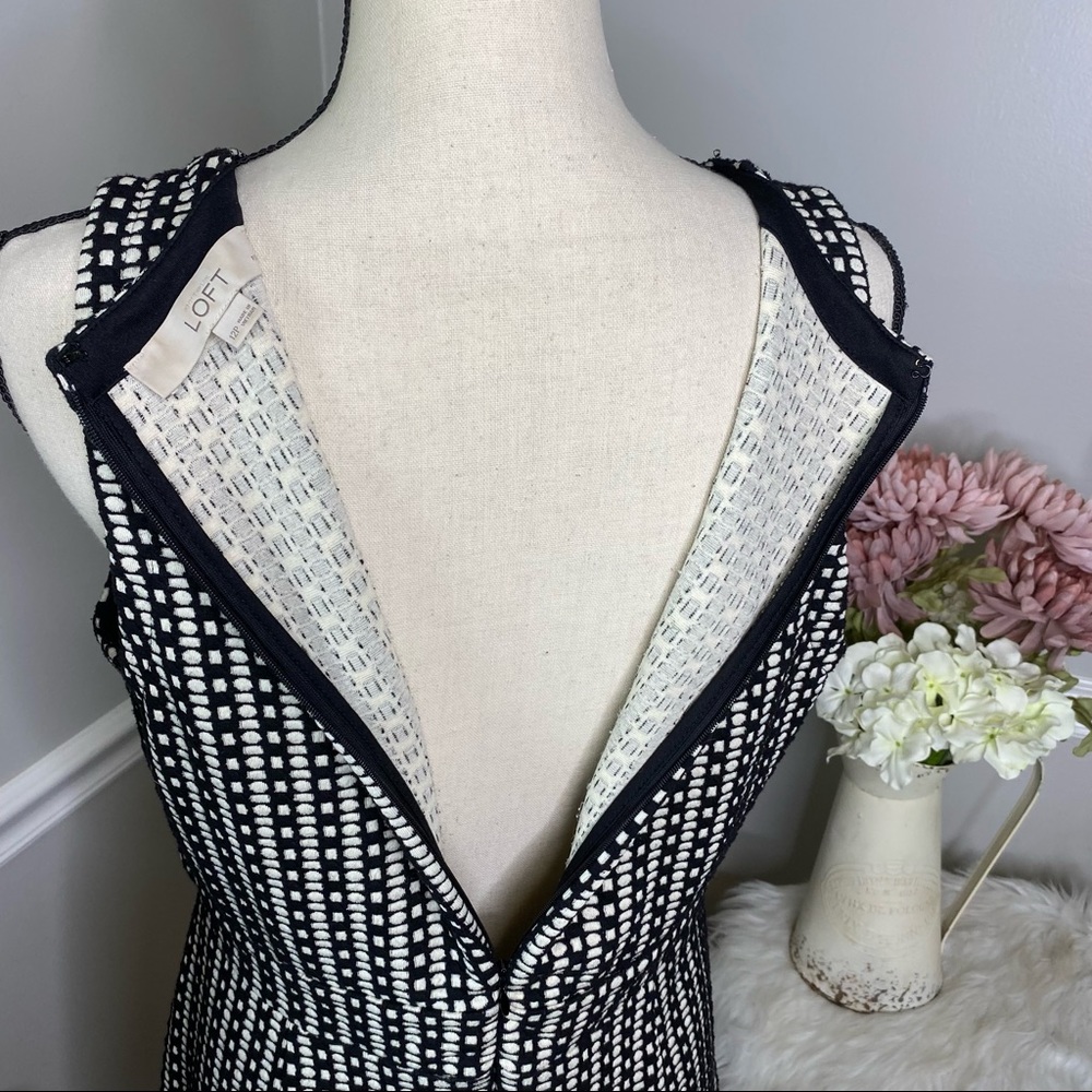 LOFT geometric Sleevless stretch dress - Picture 6 of 7